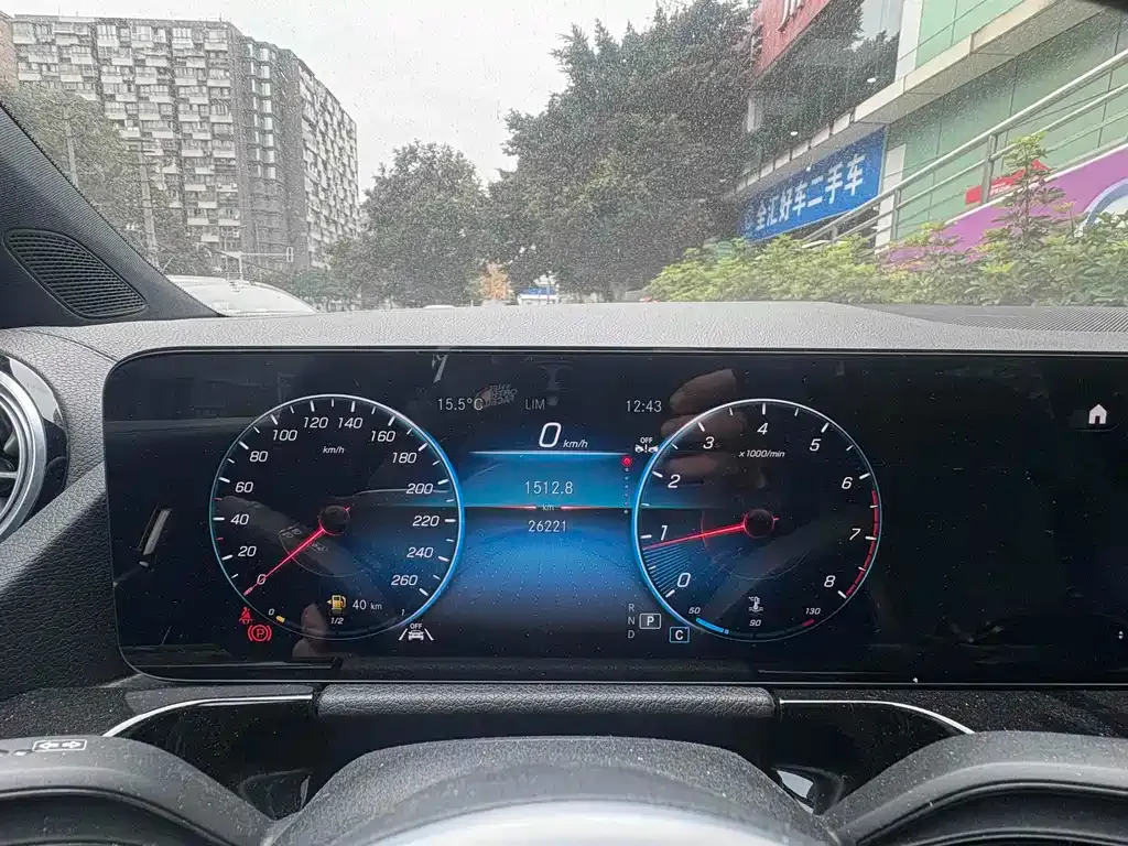 Mercedes-Benz GLA — фото 8