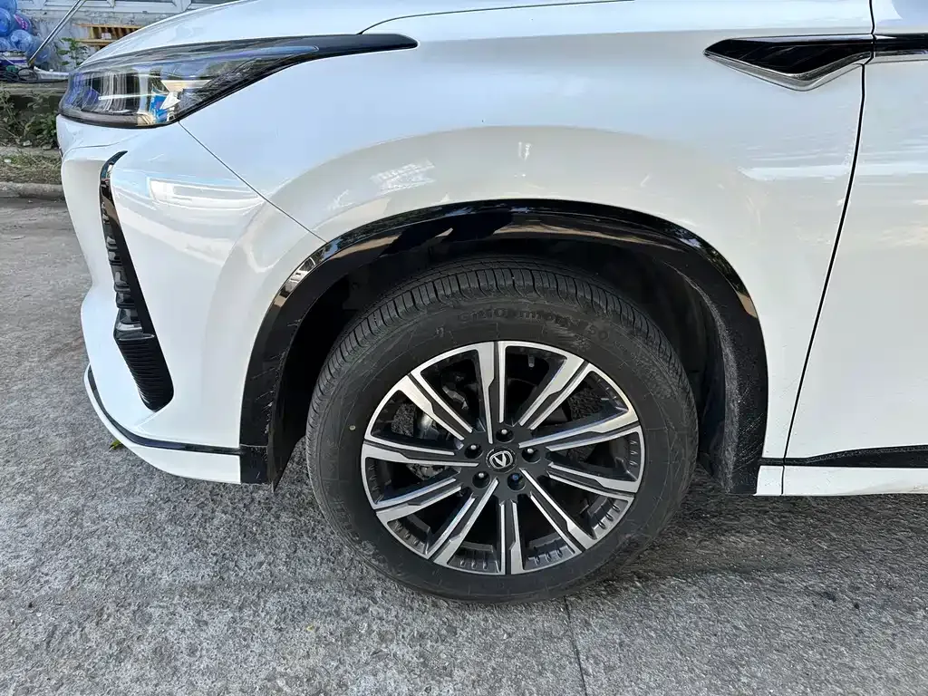 Changan CS75PLUS 2024 из CN, фото 7