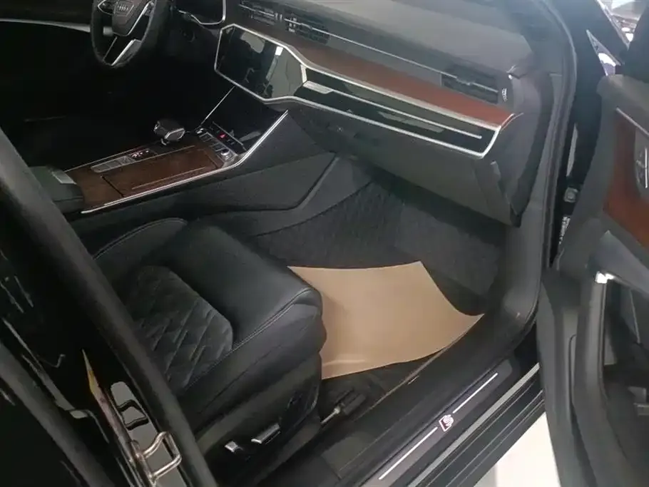 Audi A6L 2025 из CN, фото 6