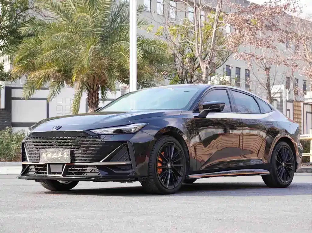 Changan UNI-V 2023 из CN, фото 1