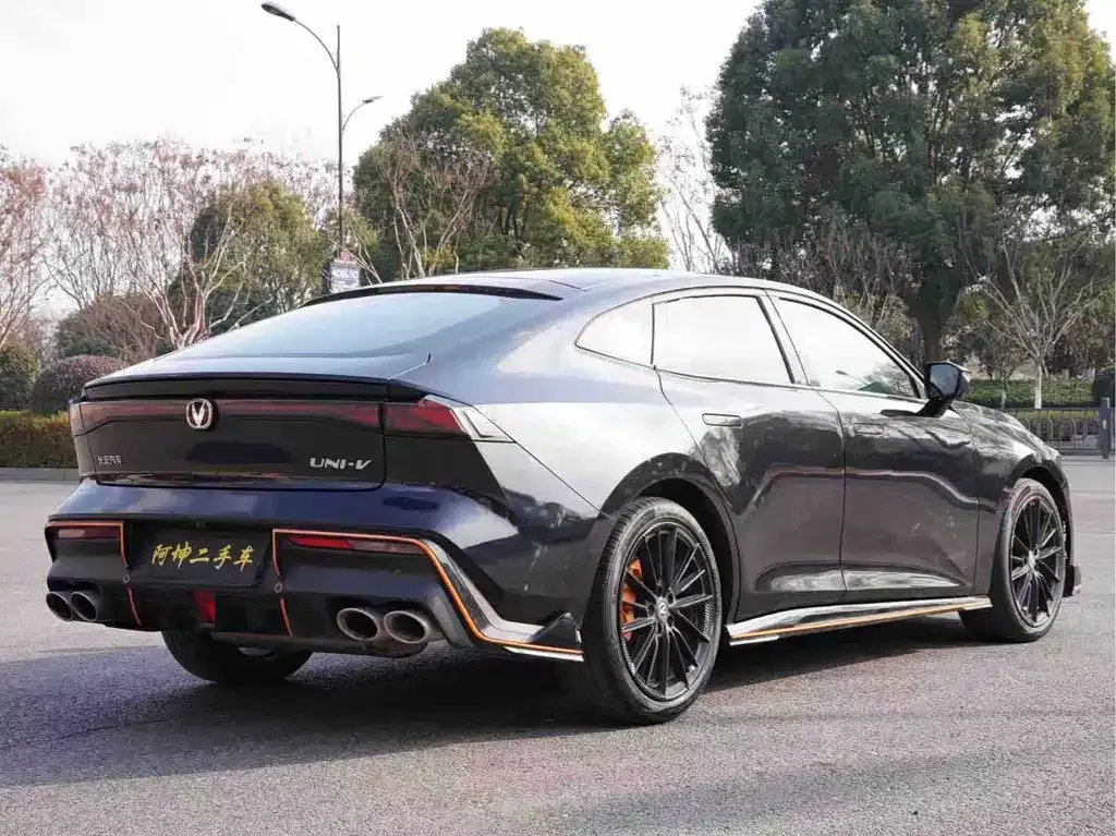 Changan UNI-V 2023 из CN, фото 6