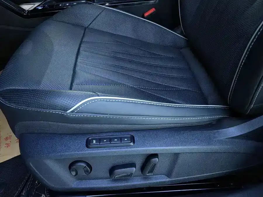 Volkswagen Passat 2022 из CN, фото 7