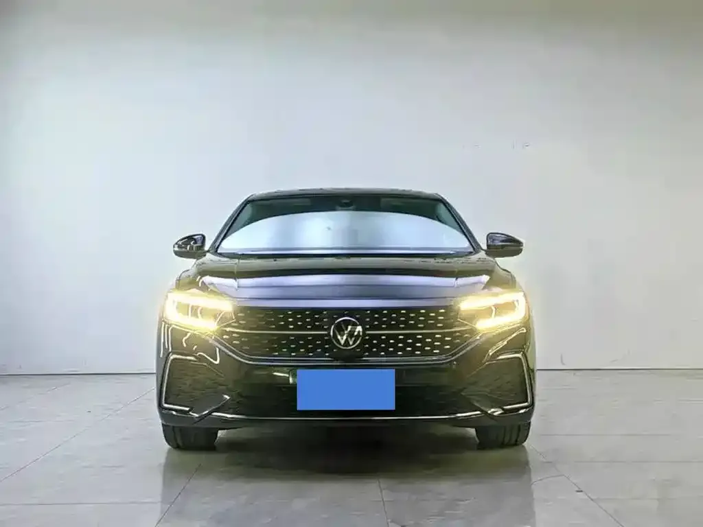 Volkswagen Passat 2022 из CN, фото 2