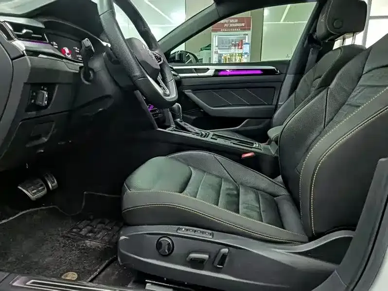 Volkswagen CC 2023 из CN, фото 6