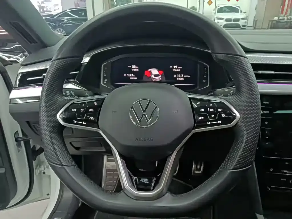 Volkswagen CC 2023 из CN, фото 10