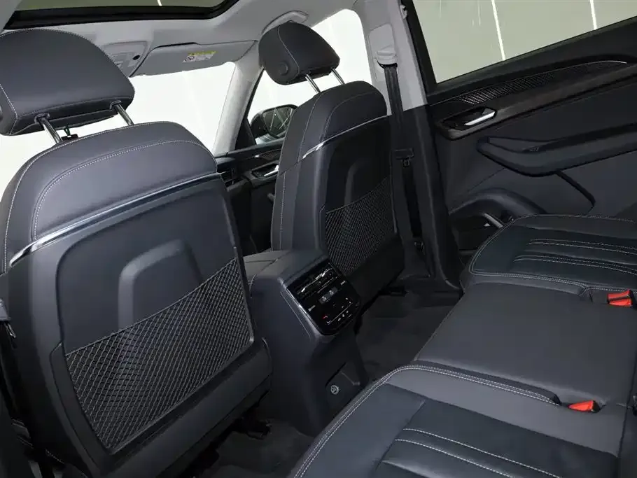 Audi Q6 2023 из CN, фото 10
