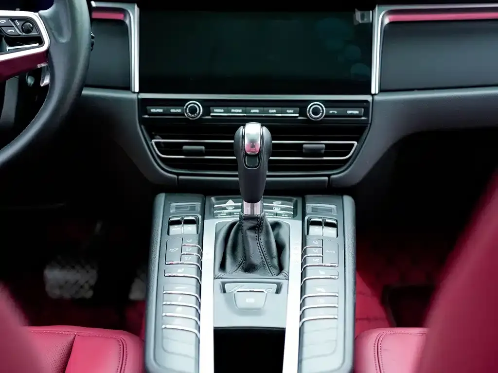 Porsche Macan 2021 из CN, фото 9