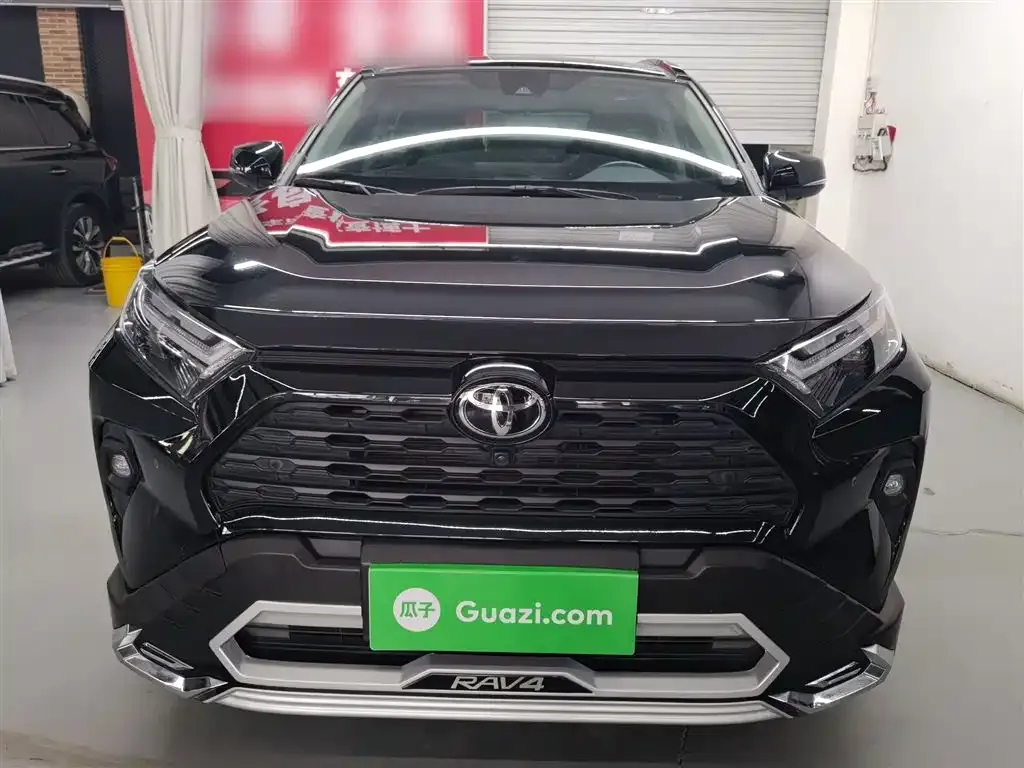 Toyota RAV4 2024 из CN, фото 3