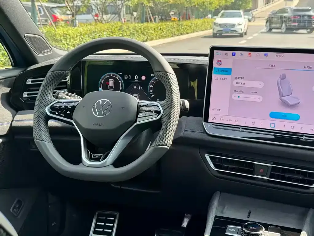 Volkswagen Tiguan L 2024 из CN, фото 10