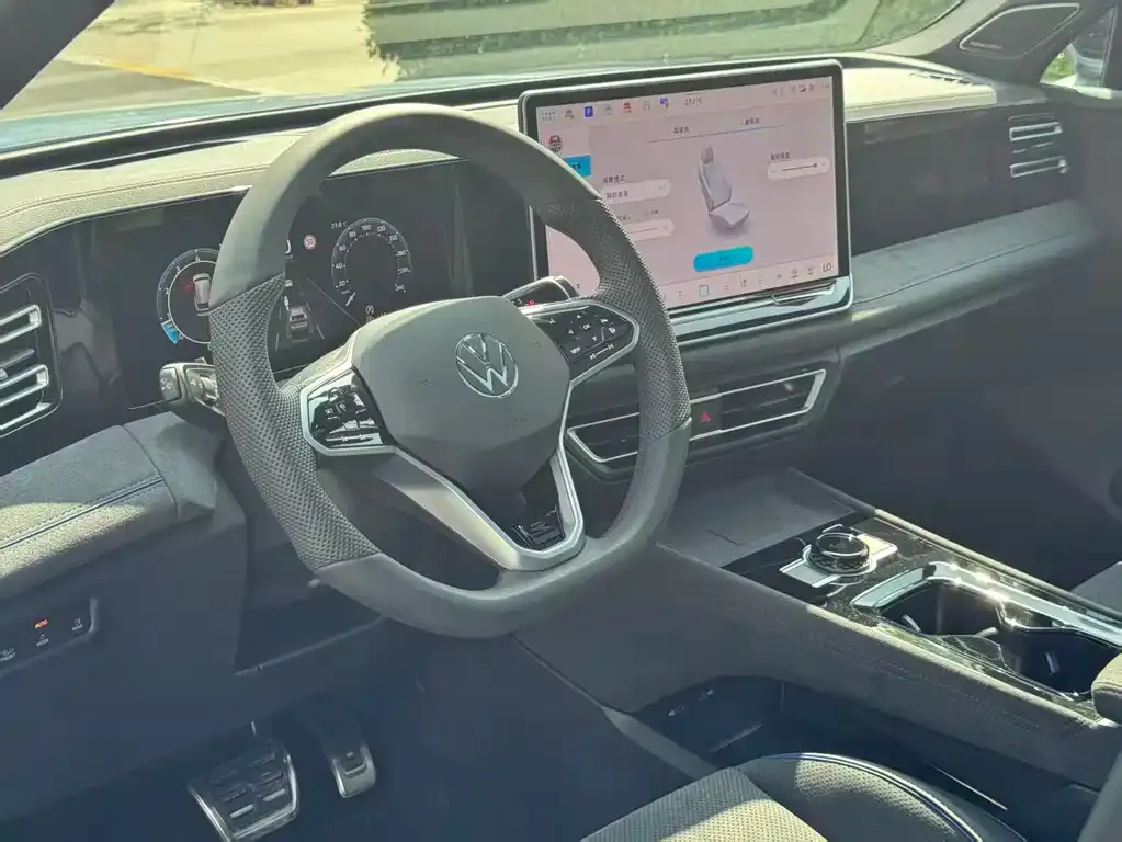 Volkswagen Tiguan L 2024 из CN, фото 6