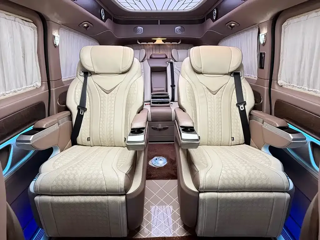 Mercedes-Benz Vito 2023 из CN, фото 10