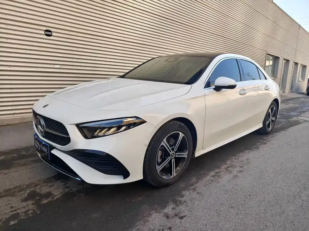 Mercedes-Benz A-Class — фото 1