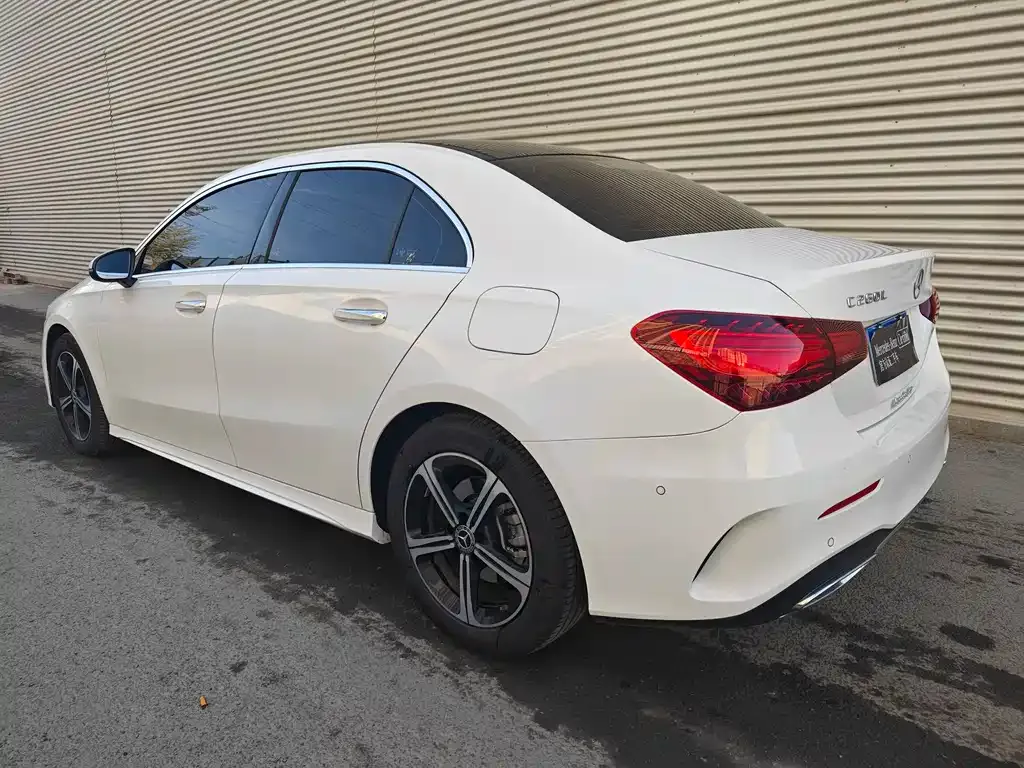 Mercedes-Benz A-Class — фото 8