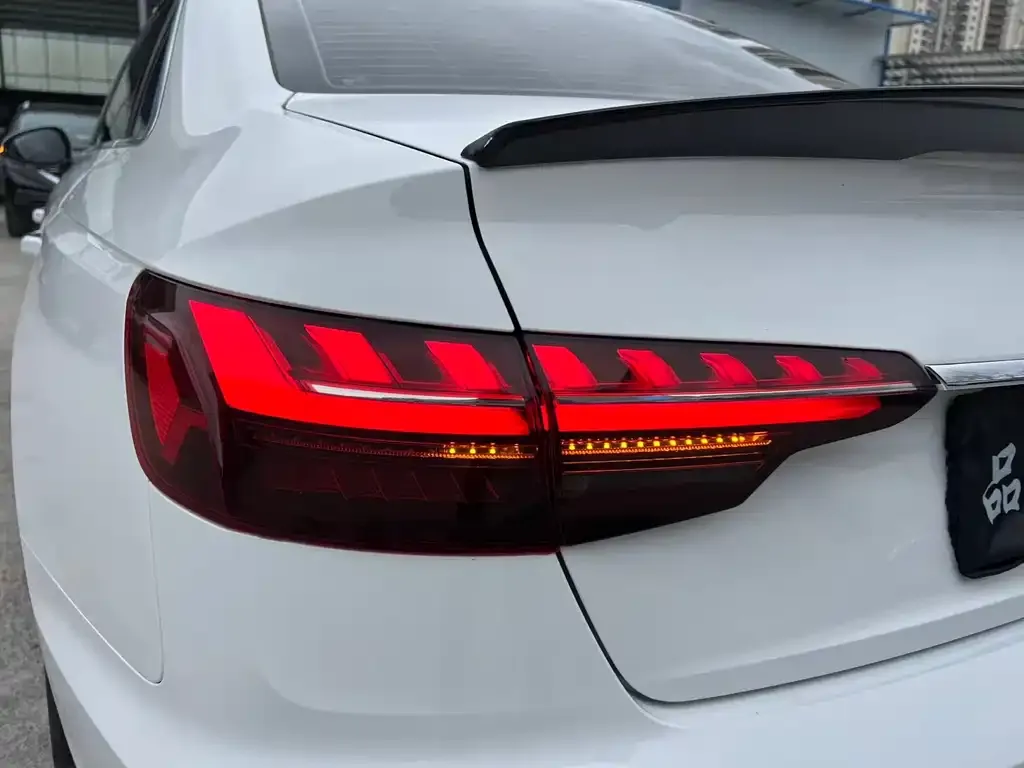 Audi A4L 2021 из CN, фото 6