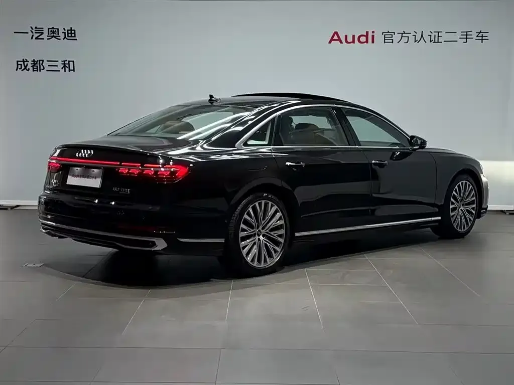 Audi A8 2024 из CN, фото 5