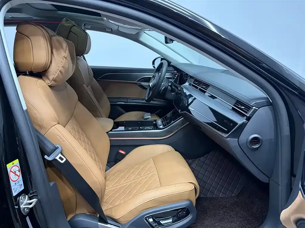 Audi A8 2024 из CN, фото 10