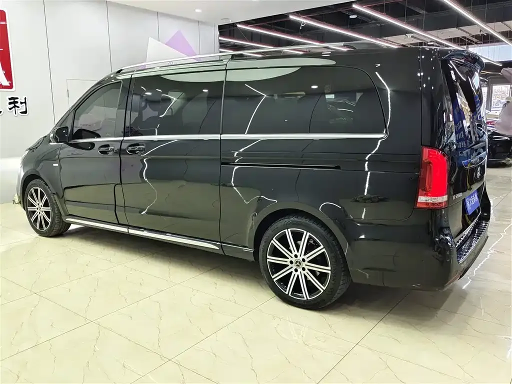 Mercedes-Benz V-Class 2022 из CN, фото 4