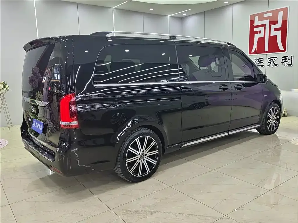 Mercedes-Benz V-Class 2022 из CN, фото 7