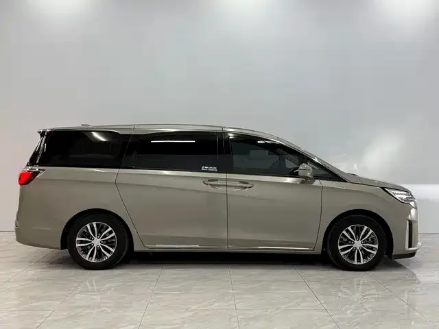 Buick GL8 2023 из CN, фото 5