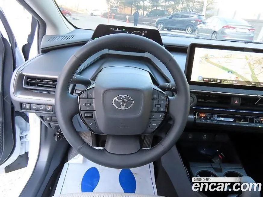 Toyota Prius — фото 9