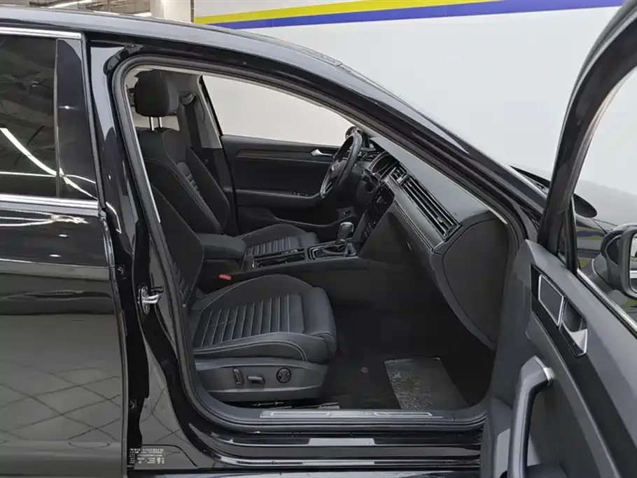 Volkswagen Magotan 2021 из CN, фото 8