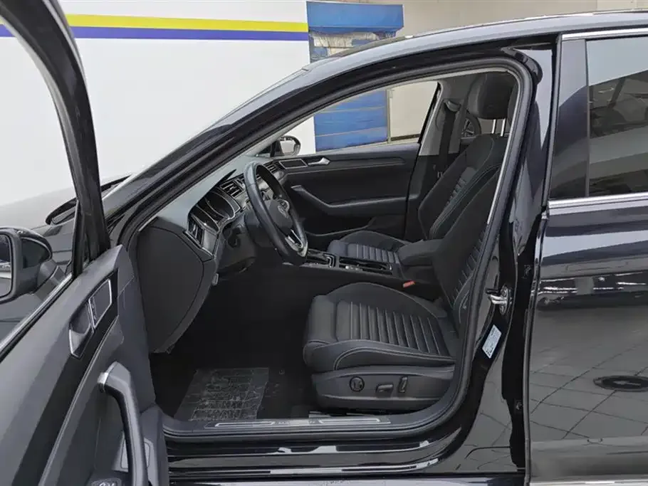 Volkswagen Magotan 2021 из CN, фото 7