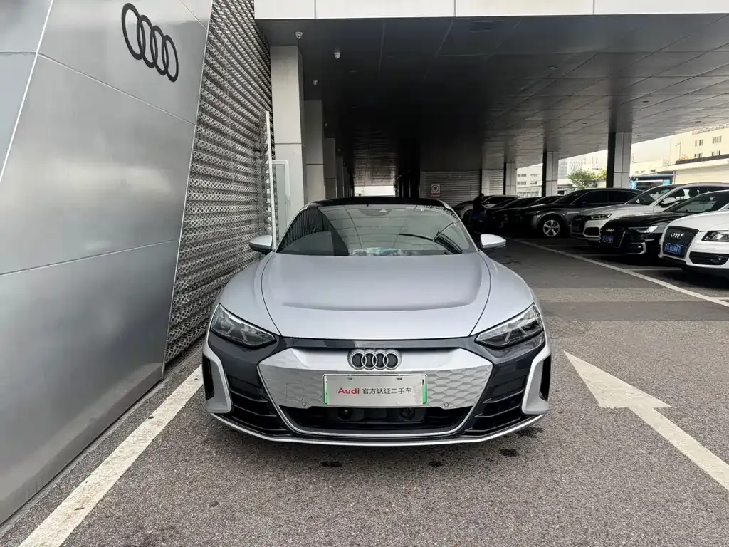 Audi e-tron GT 2024 из CN, фото 2