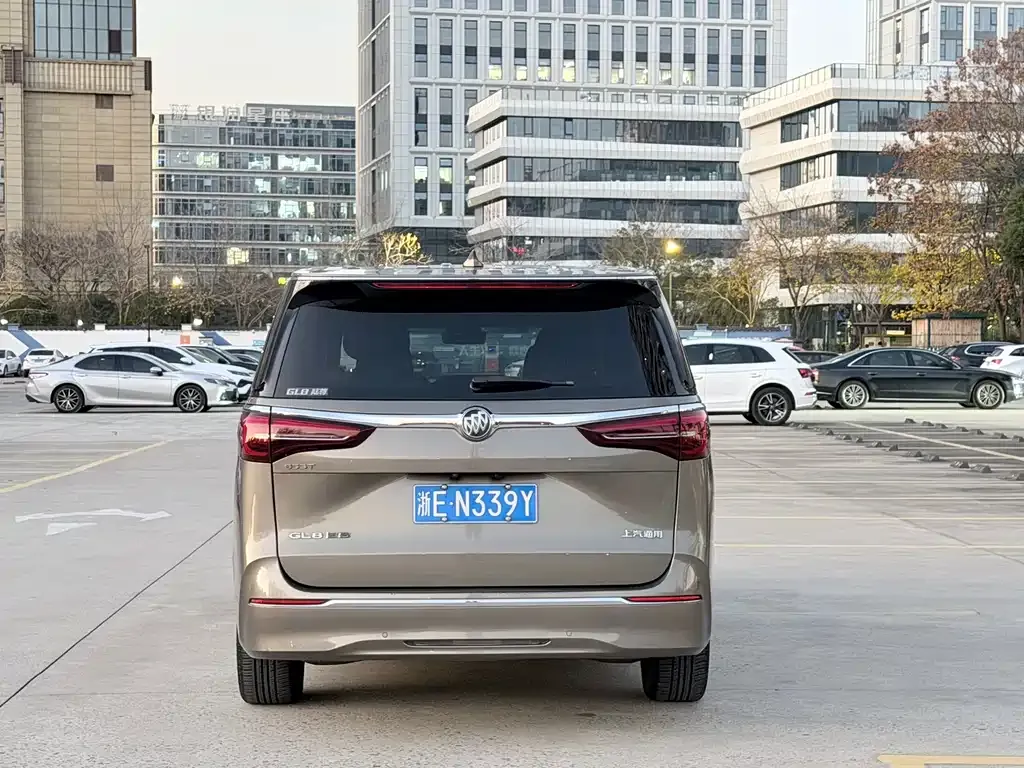 Buick GL8 2021 из CN, фото 7
