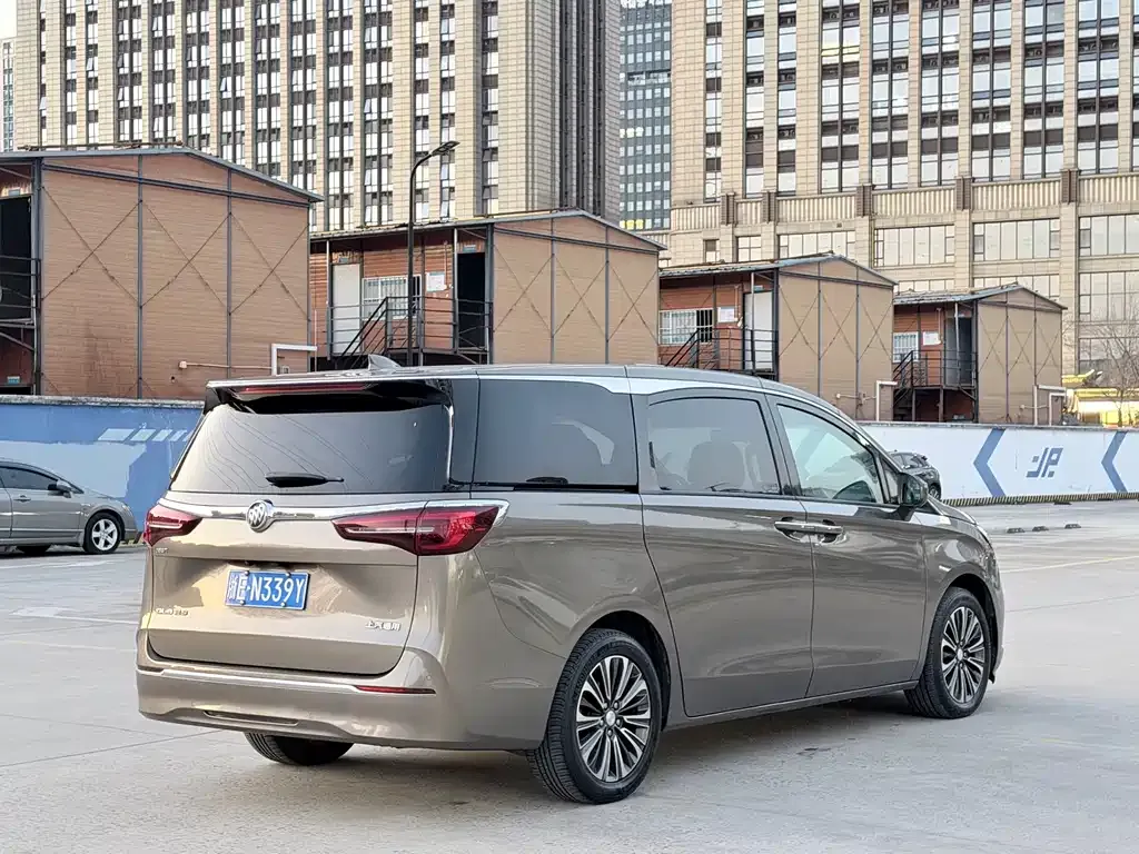 Buick GL8 2021 из CN, фото 8