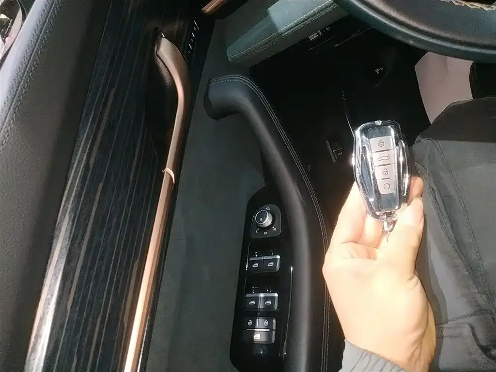 Geely Xingyue L 2022 из CN, фото 9