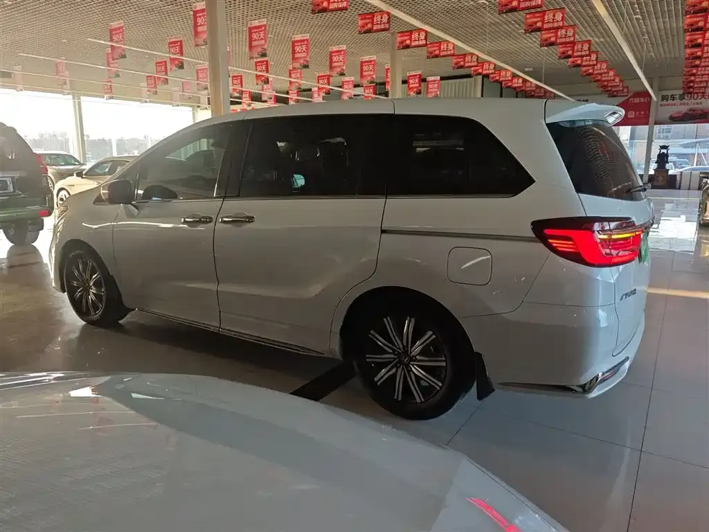 Honda Odyssey 2024 из CN, фото 7