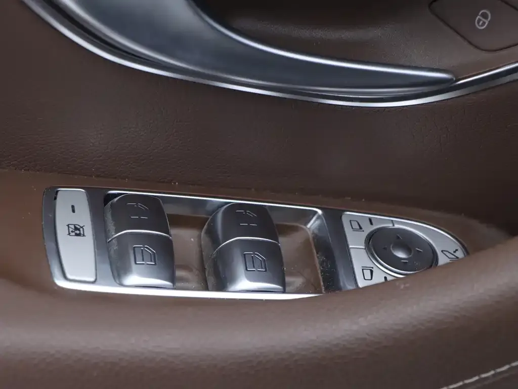 Mercedes-Benz E-Class (Import) 2023 из CN, фото 2