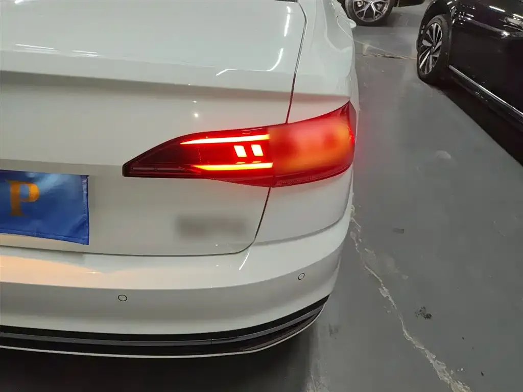 Volkswagen Bora 2025 из CN, фото 7