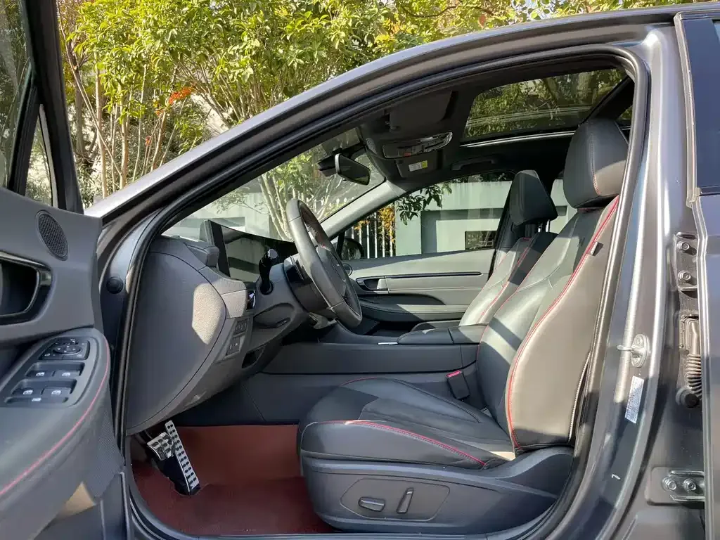 Hyundai Sonata 2024 из CN, фото 4