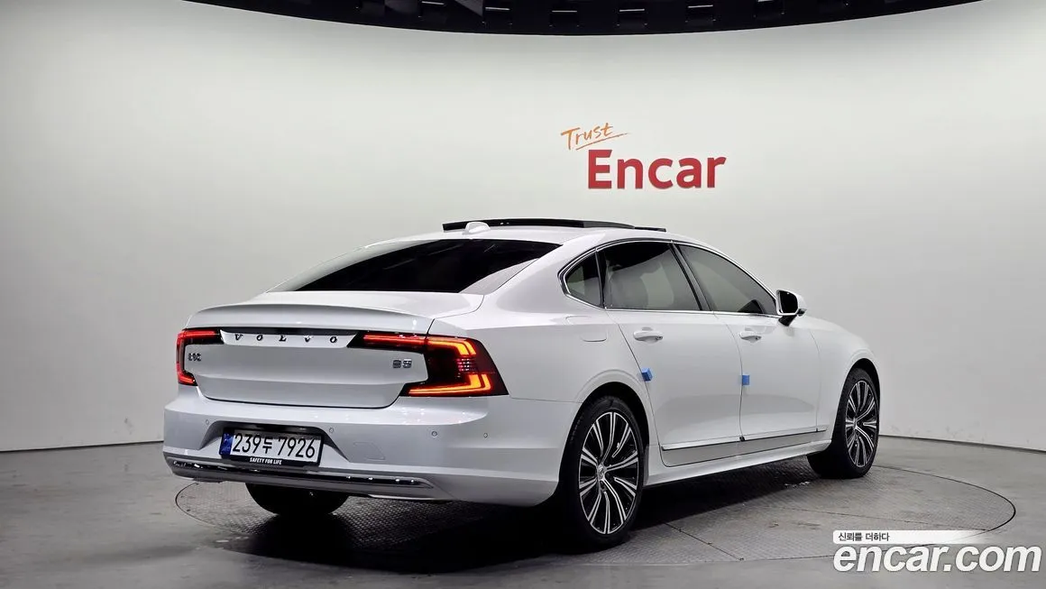 Volvo S90 — фото 3