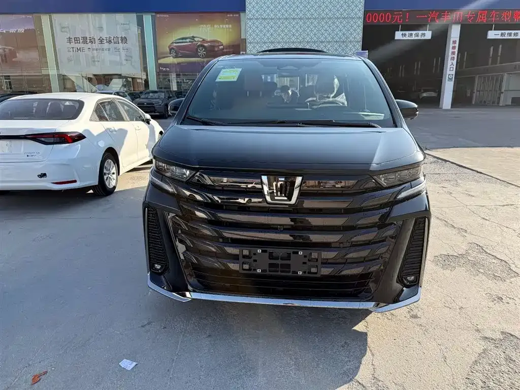 Toyota Vellfire — фото 6