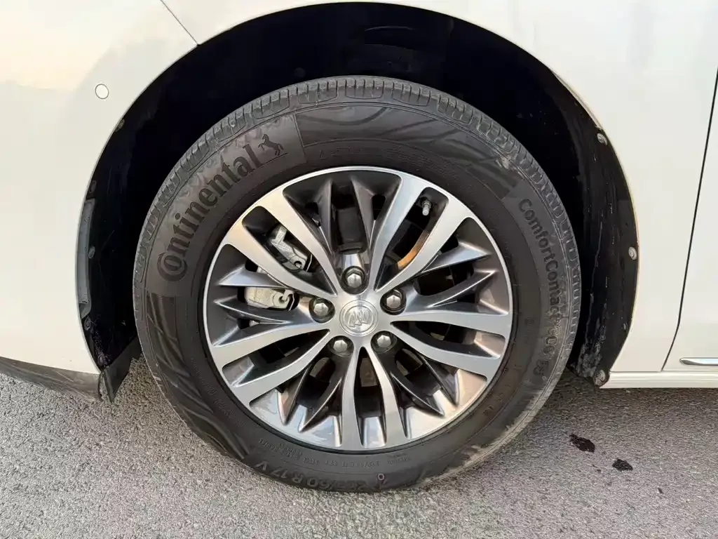 Buick GL8 2023 из CN, фото 3
