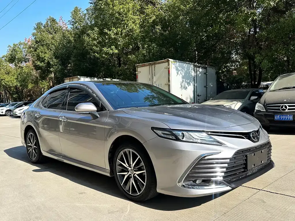 Toyota Camry 2022 из CN, фото 2