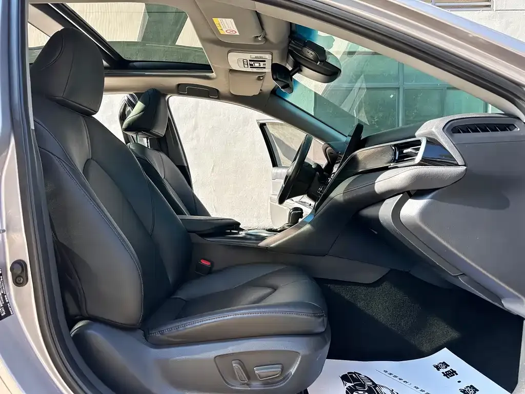 Toyota Camry 2022 из CN, фото 3