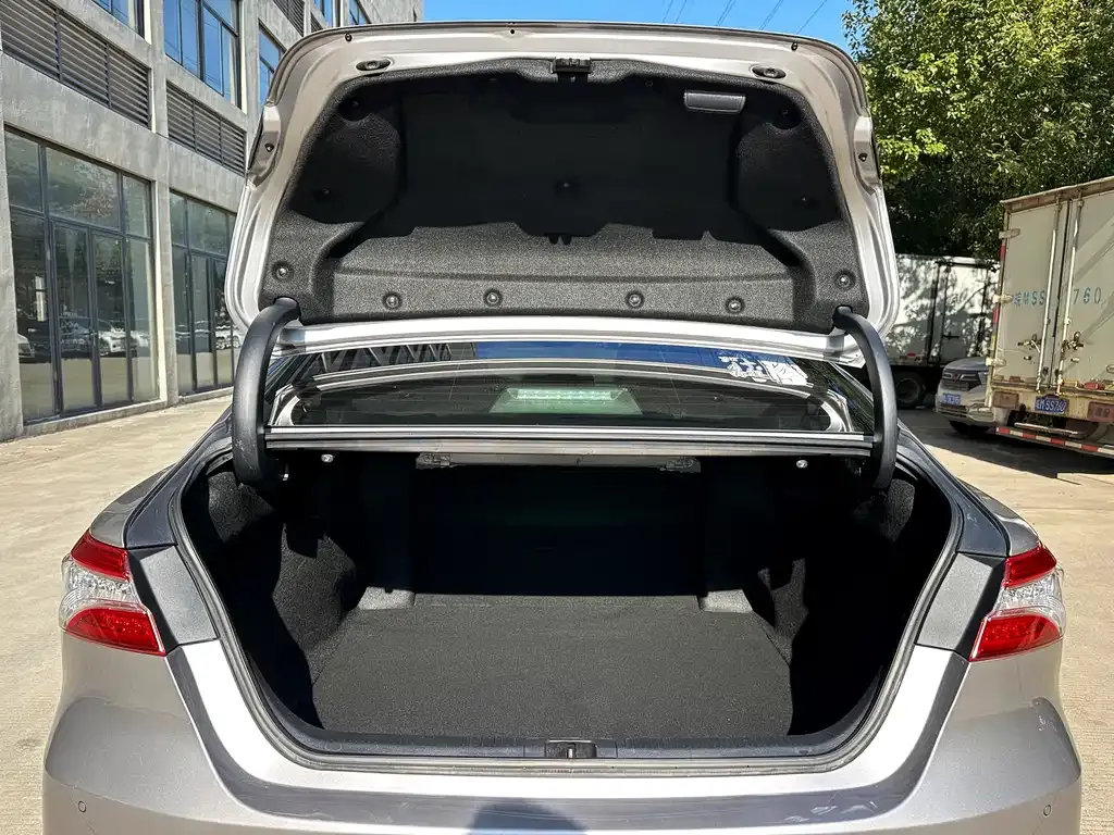Toyota Camry 2022 из CN, фото 9