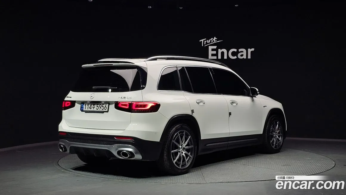 Mercedes-Benz GLB-Class — фото 2