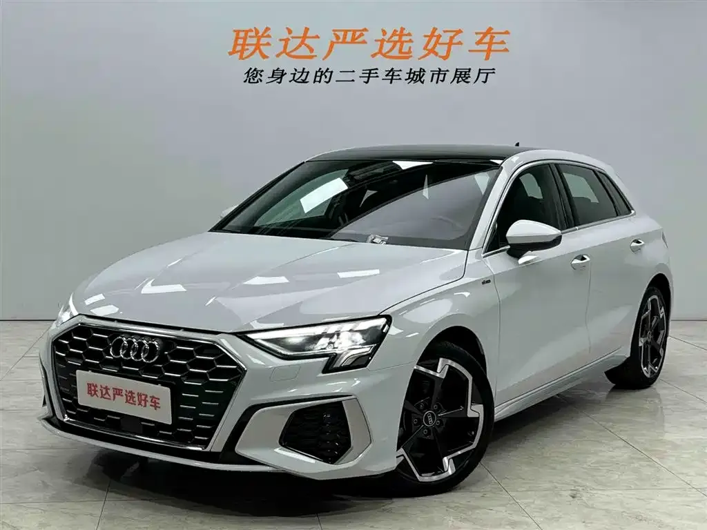 Audi A3 2023 из CN, фото 1