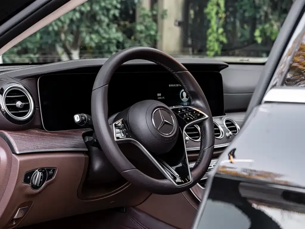 Mercedes-Benz E-Class 2023 из CN, фото 7