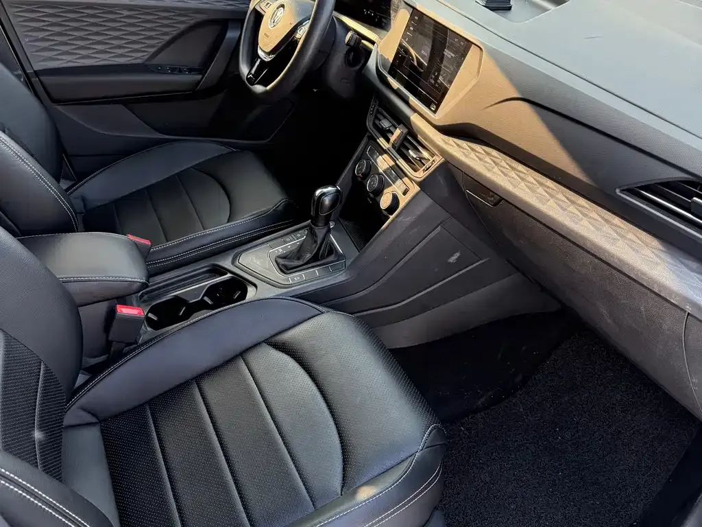 Volkswagen Tharu 2022 из CN, фото 7