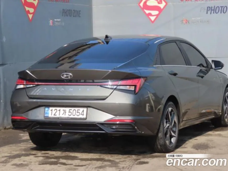 Hyundai AVANTE 2023 из KR, фото 2