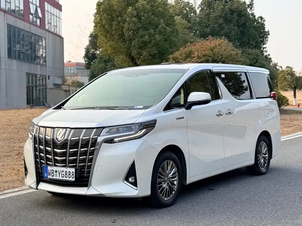 Toyota Alphard 2022 из CN, фото 1