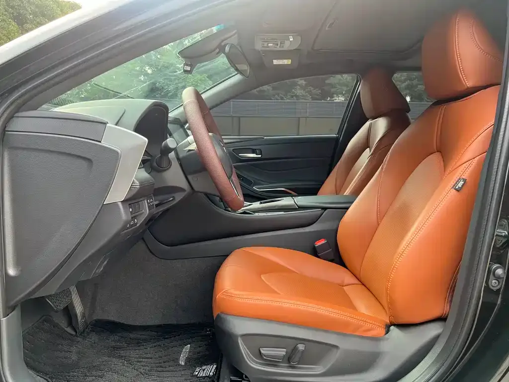 Toyota Avalon 2022 из CN, фото 4