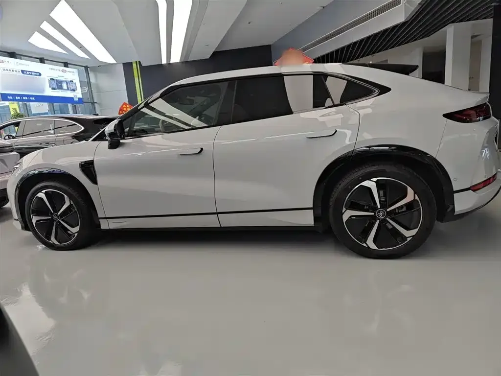 BYD L EV 2025 из CN, фото 4