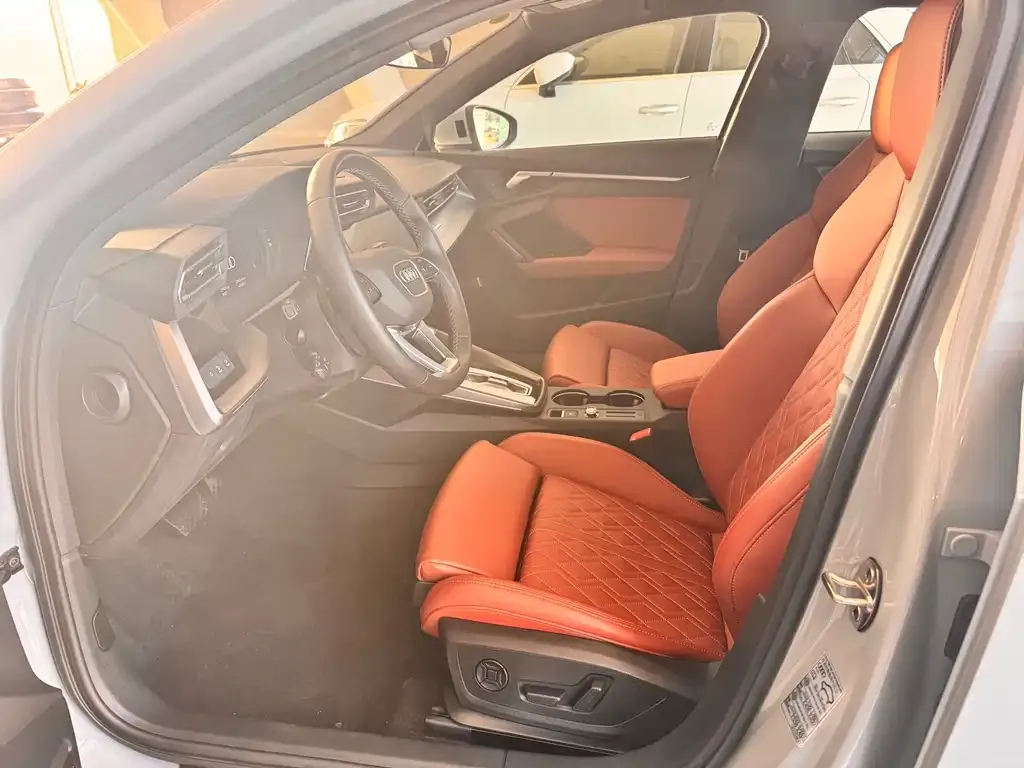 Audi A3 2024 из CN, фото 4