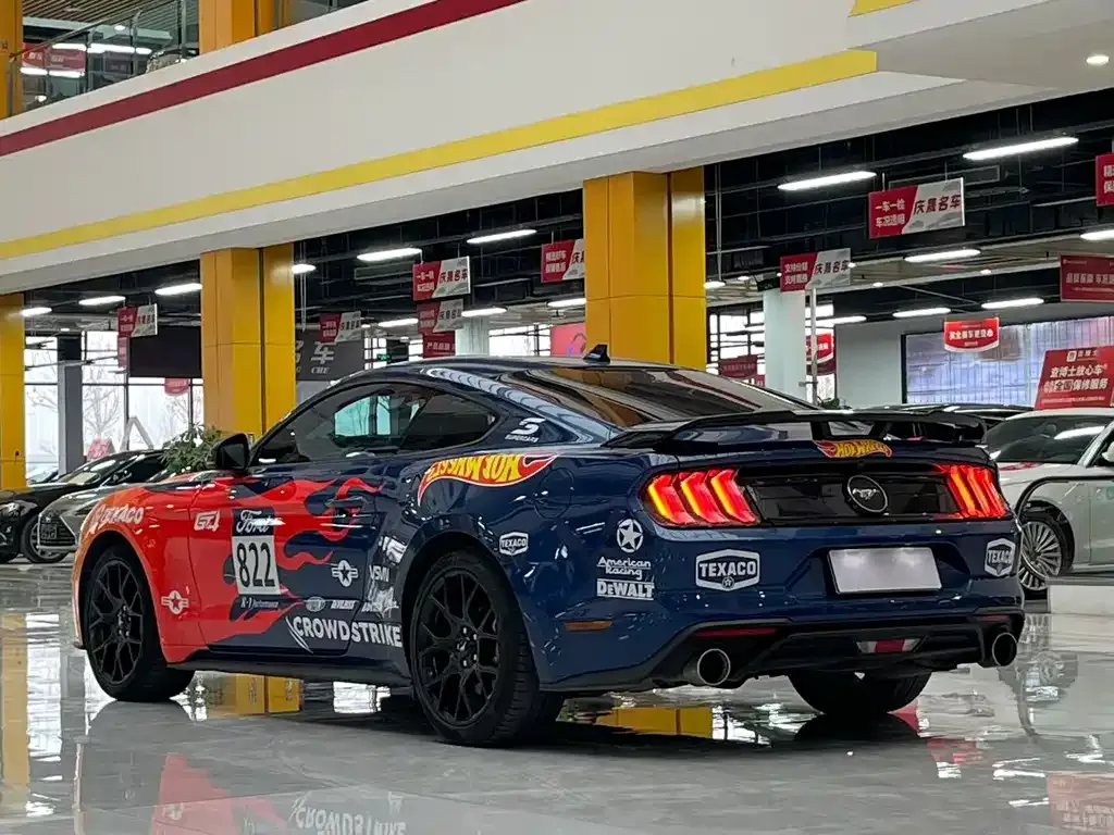 Ford Mustang 2023 из CN, фото 8